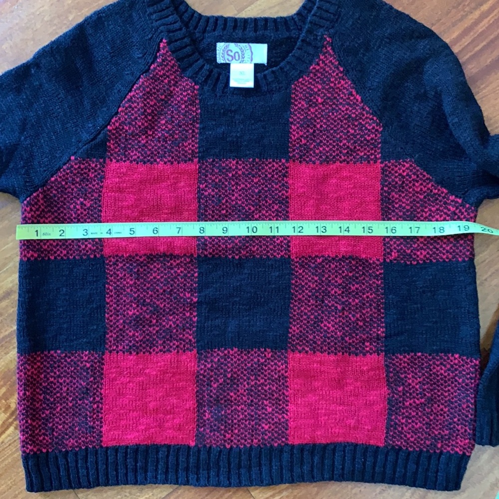 Sweater - Picture 5 of 5